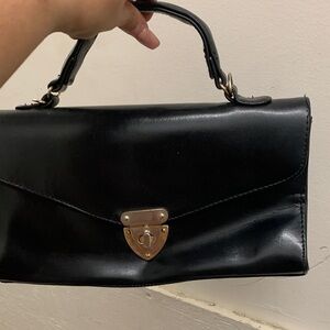 Vintage Black Leather Handbag with gold turn lock